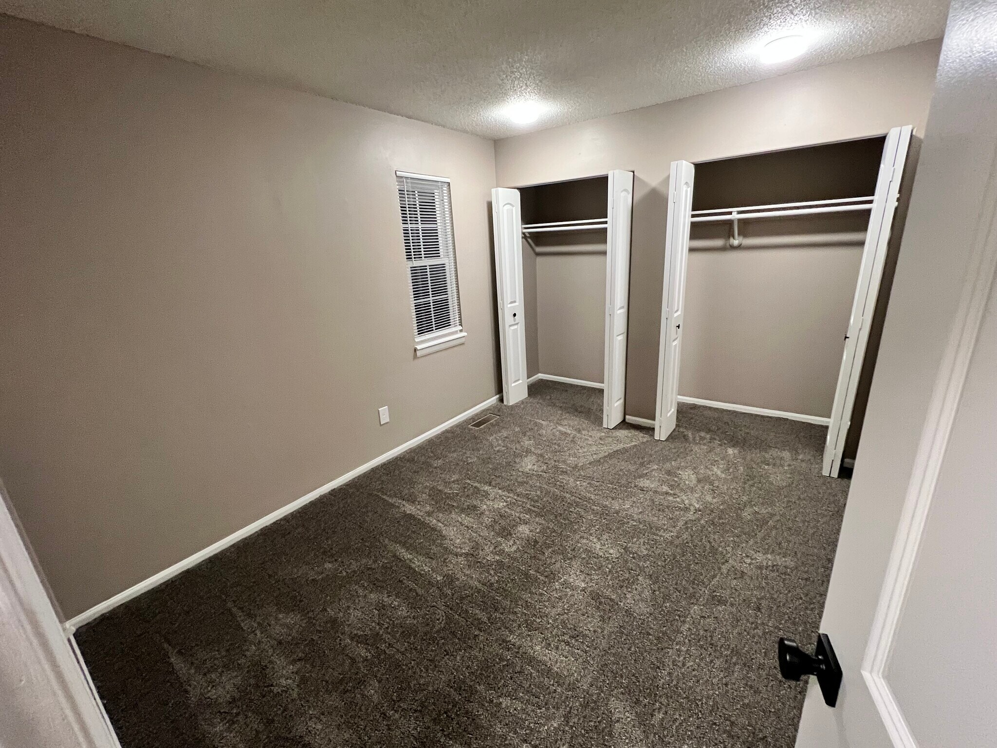 Building Photo - 8303 N Everton