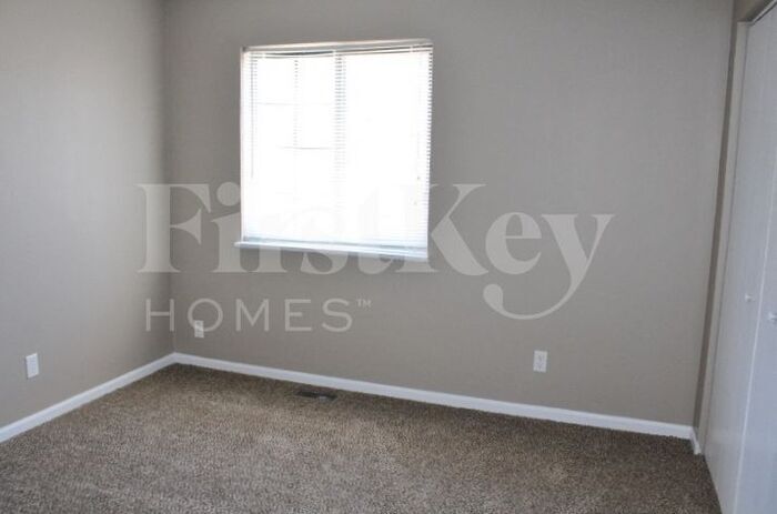 Building Photo - 5064 Parterra Ct