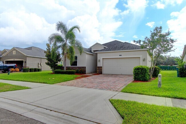 Building Photo - 5864 Trieda Dr