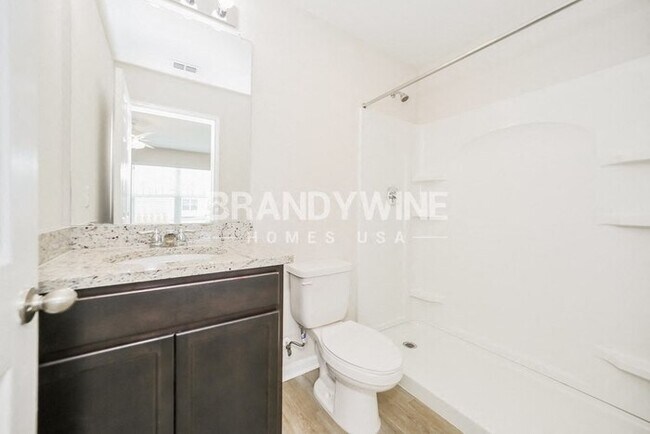 Building Photo - 487 Terabithia Wy