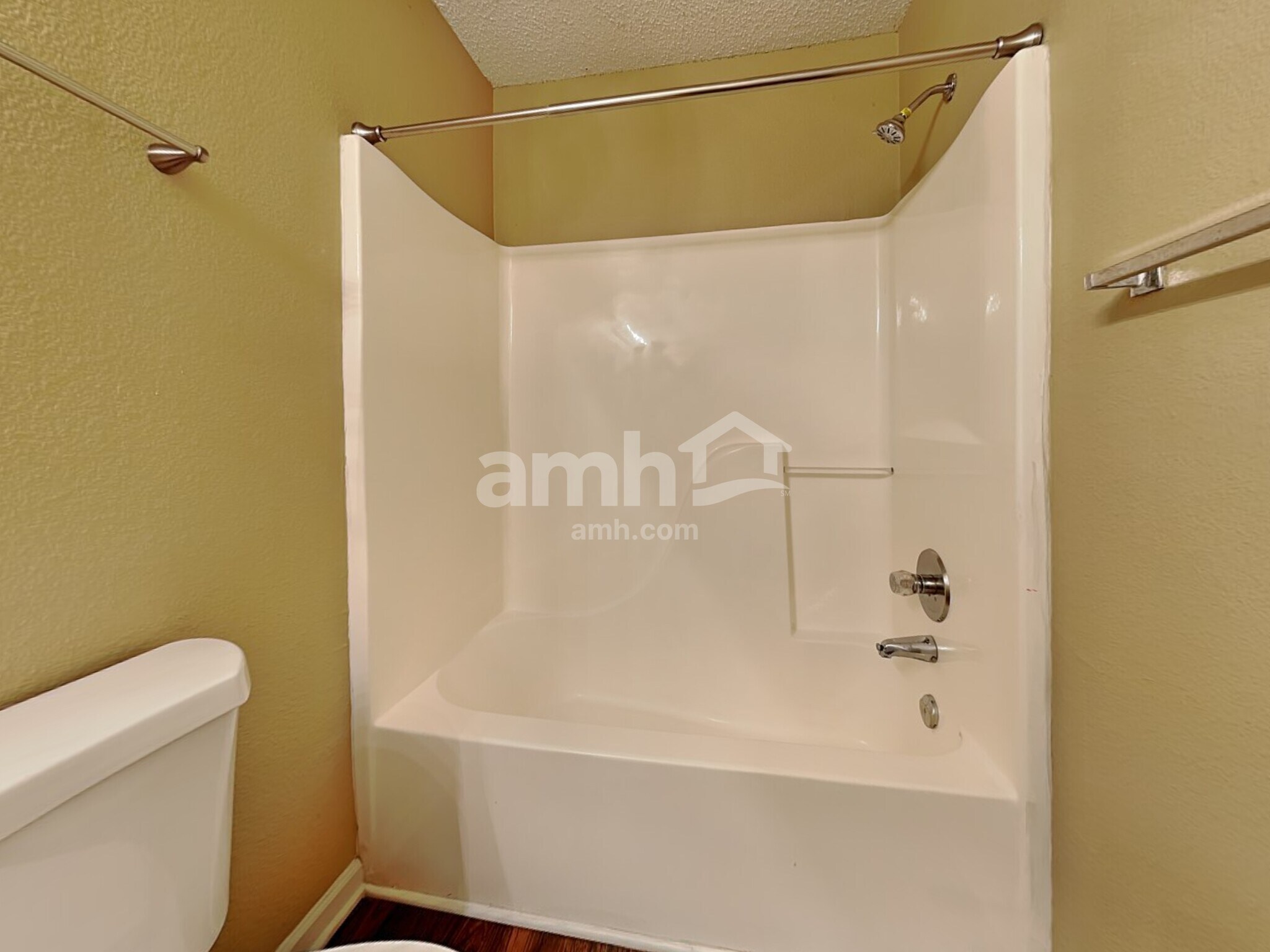 Building Photo - 6031 Draycott Dr
