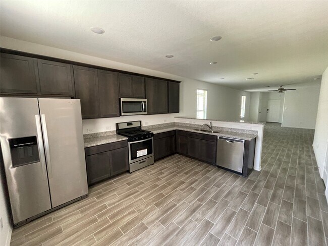 Building Photo - 25564 Northpark Palm Dr