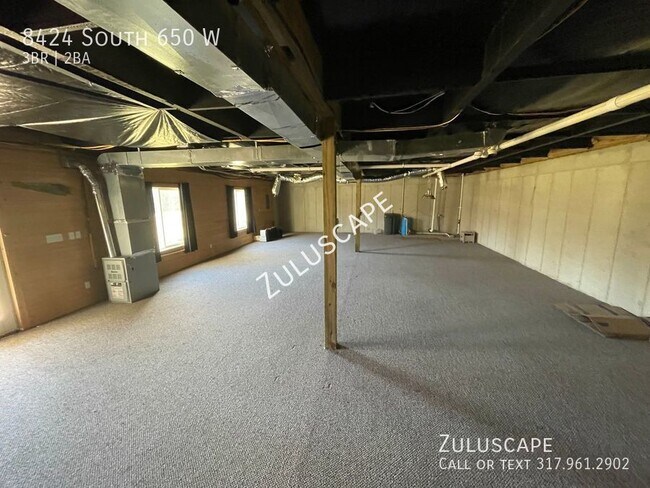 Building Photo - Half Off First Month Rent! 8424 s. 650W / ...