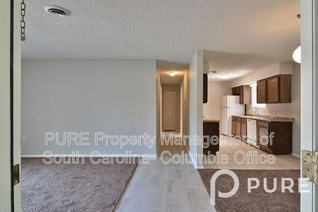 Building Photo - 2915 Chatsworth Rd