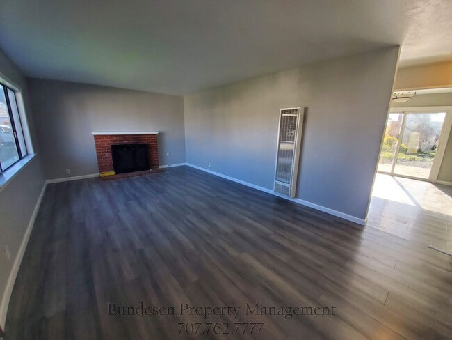 Building Photo - 332 Coronado Dr