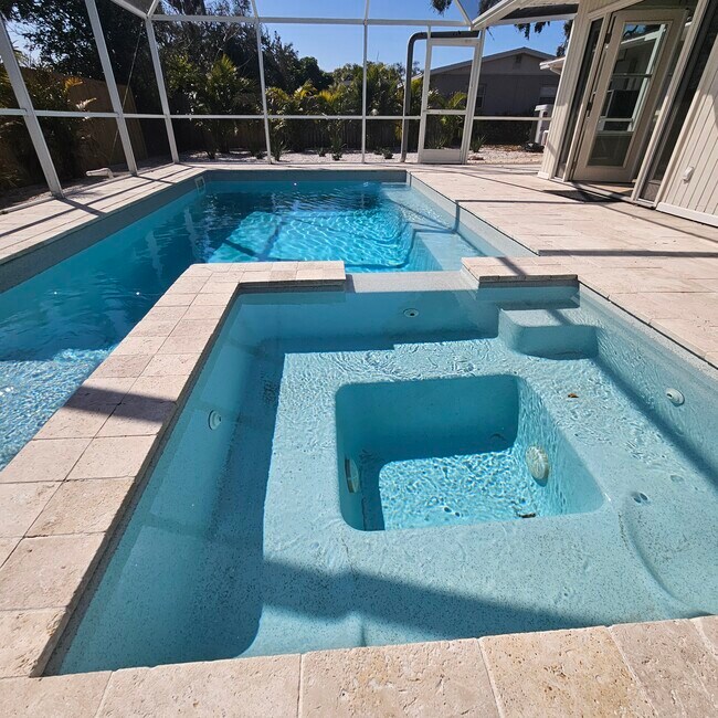 Building Photo - 6815 Anchor Way