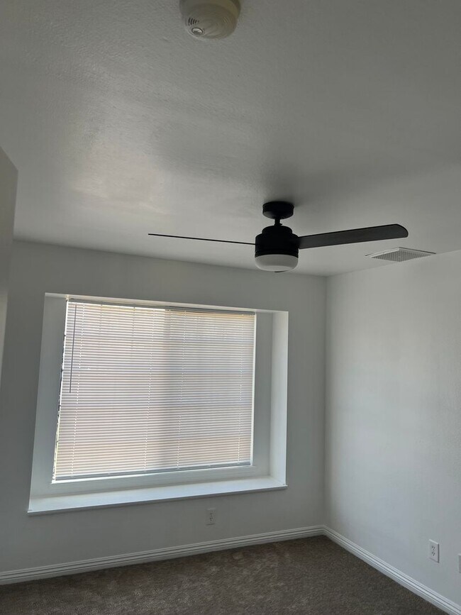 Building Photo - Rosedale Area House Ready to move in!!