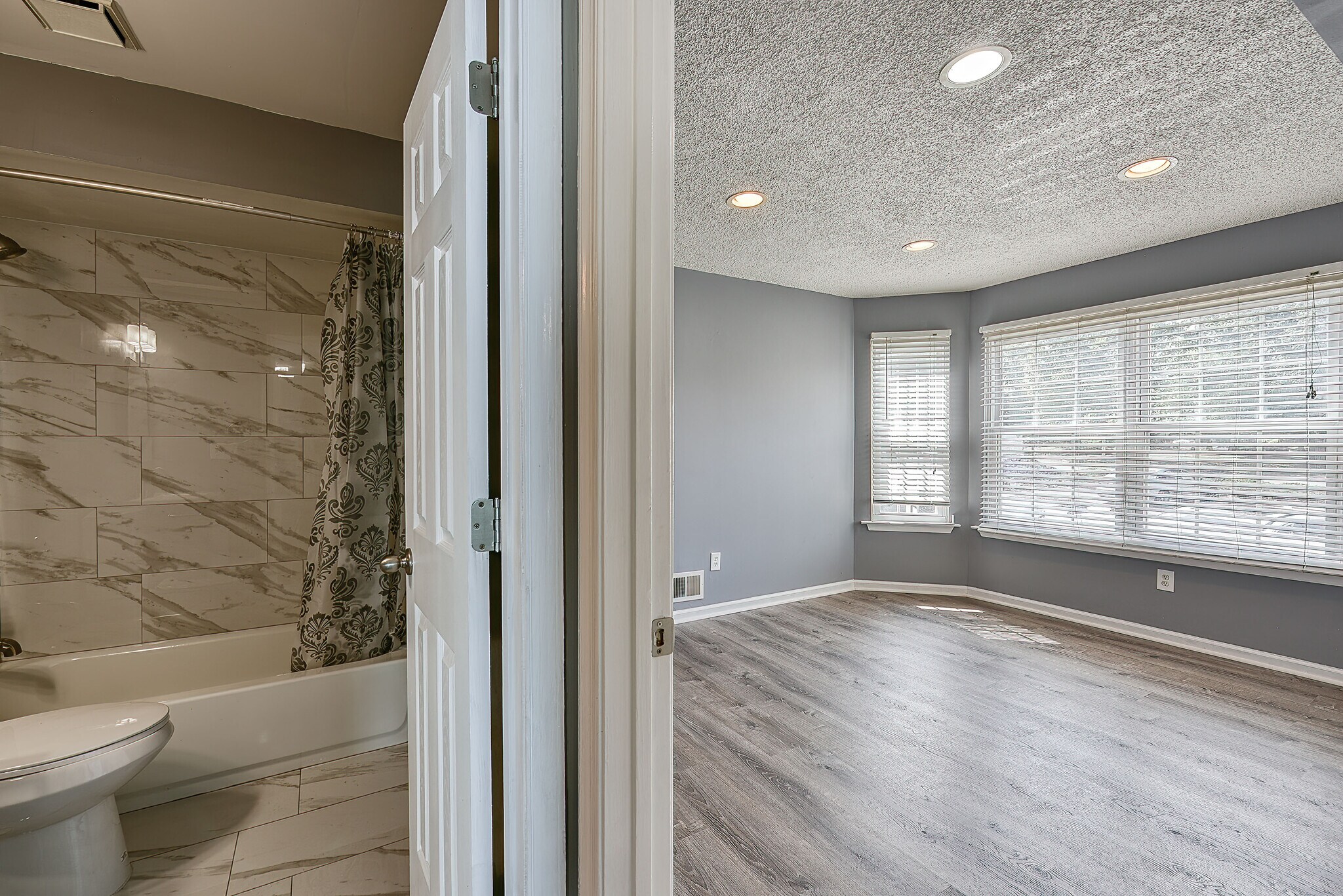 Building Photo - 45 Tulip Ln