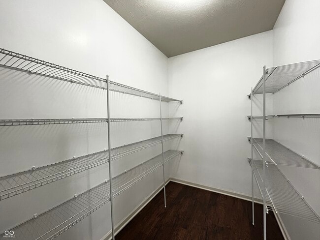 Building Photo - 12588 Hideout Dr