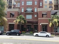 Building Photo - Awesome 2 Bedroom 2.5 Bath Condo in Excell...