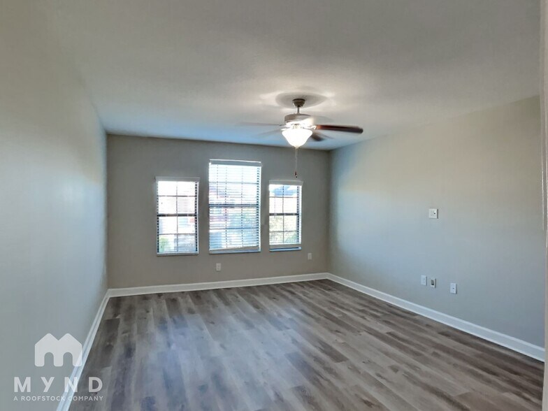 Building Photo - 10159 Newminster Loop