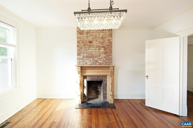 Building Photo - 706 Bolling Ave