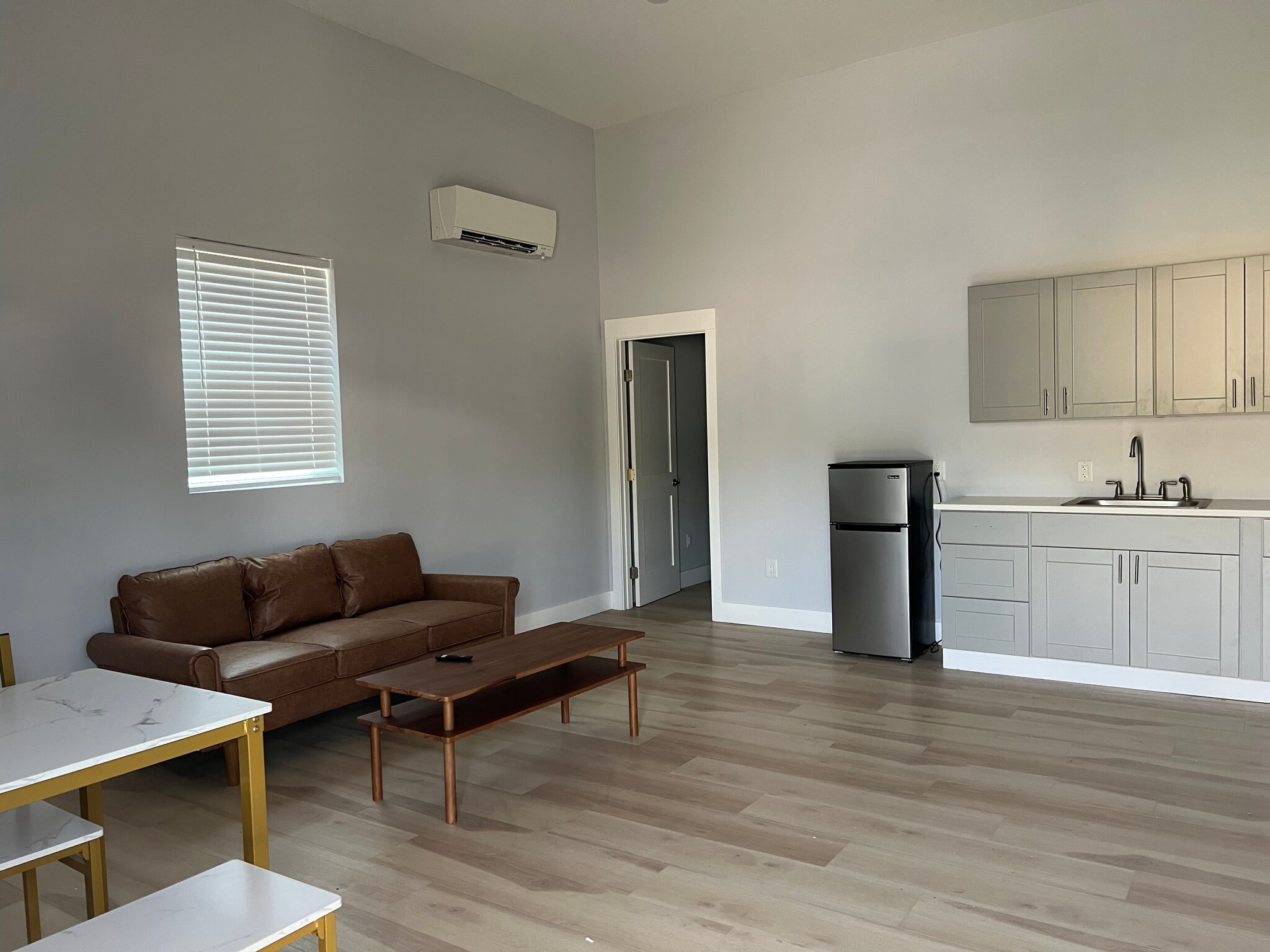 Building Photo - 147 Toftum Ln