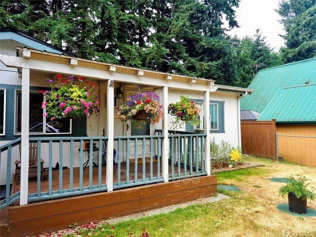 Building Photo - 9110 144th St Ct NW