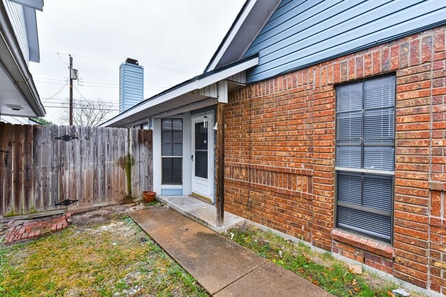 Building Photo - Stunning 4-Bedroom Home in Temple, TX