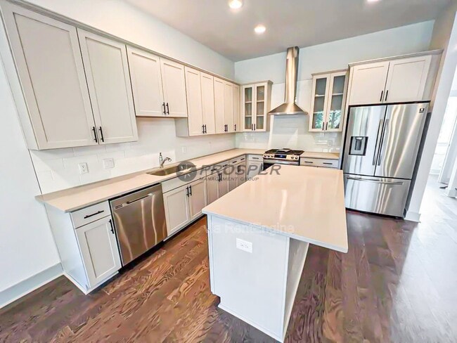 Building Photo - 1806 Orangeburg St