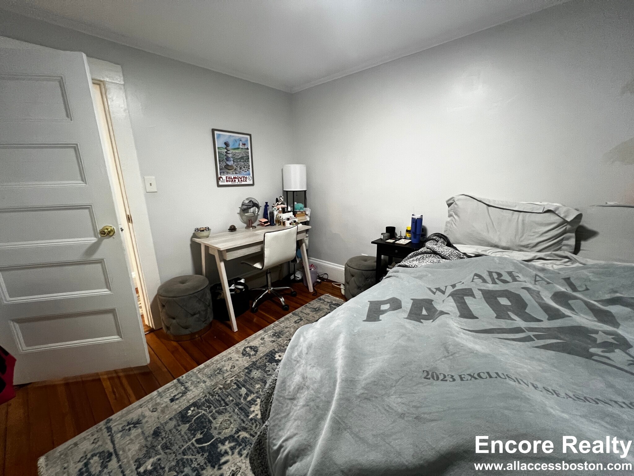 Building Photo - 16 Upland Rd