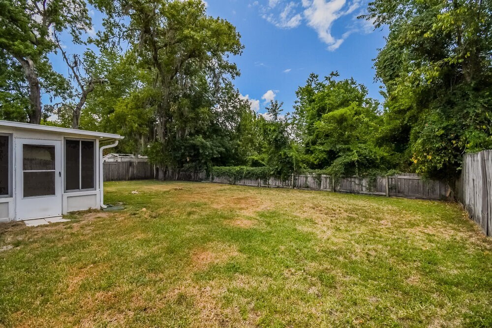 Building Photo - 3382 Westfield Dr
