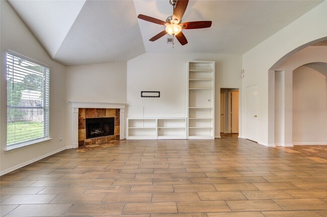 Building Photo - 10622 Lonesome Dove Trail