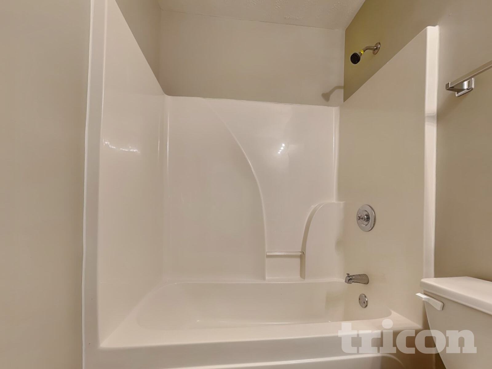 Building Photo - 15 Thrasher Rd