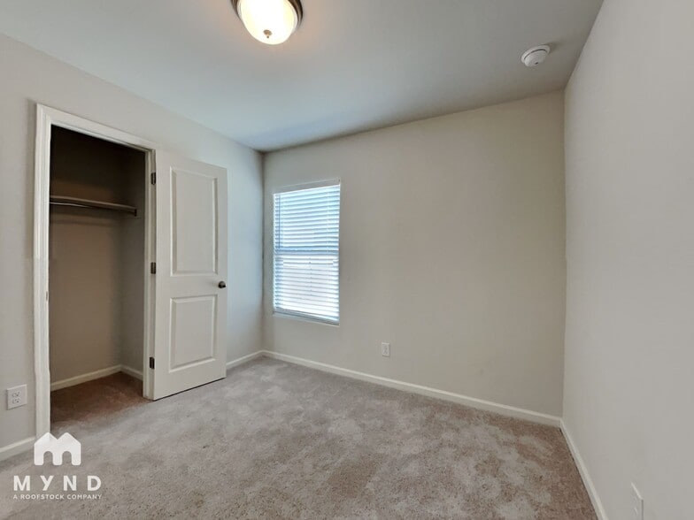 Building Photo - 254 S Picacho Heights Rd