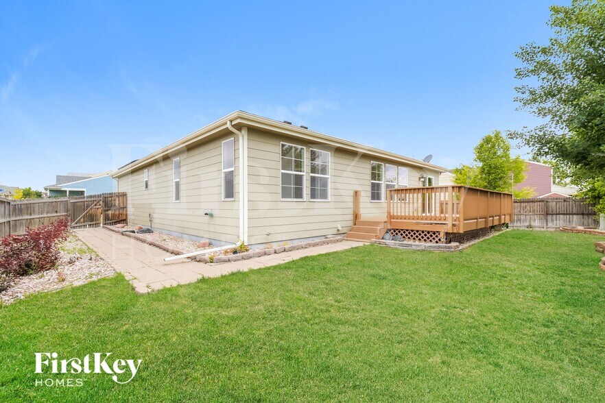 Building Photo - 800 Lonewolf Cir