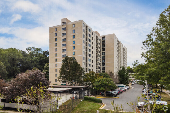 Building Photo - Sentinel of Landmark