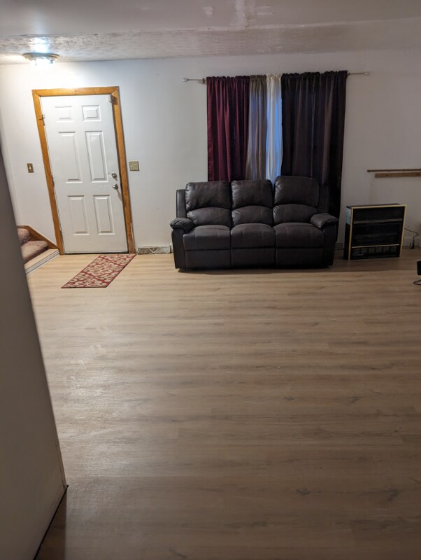 Building Photo - 205 Beachwood Dr