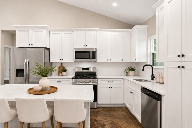 Building Photo - 5161 Lazy Ln