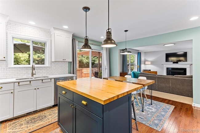 Building Photo - 32724 Laurelwood Ct