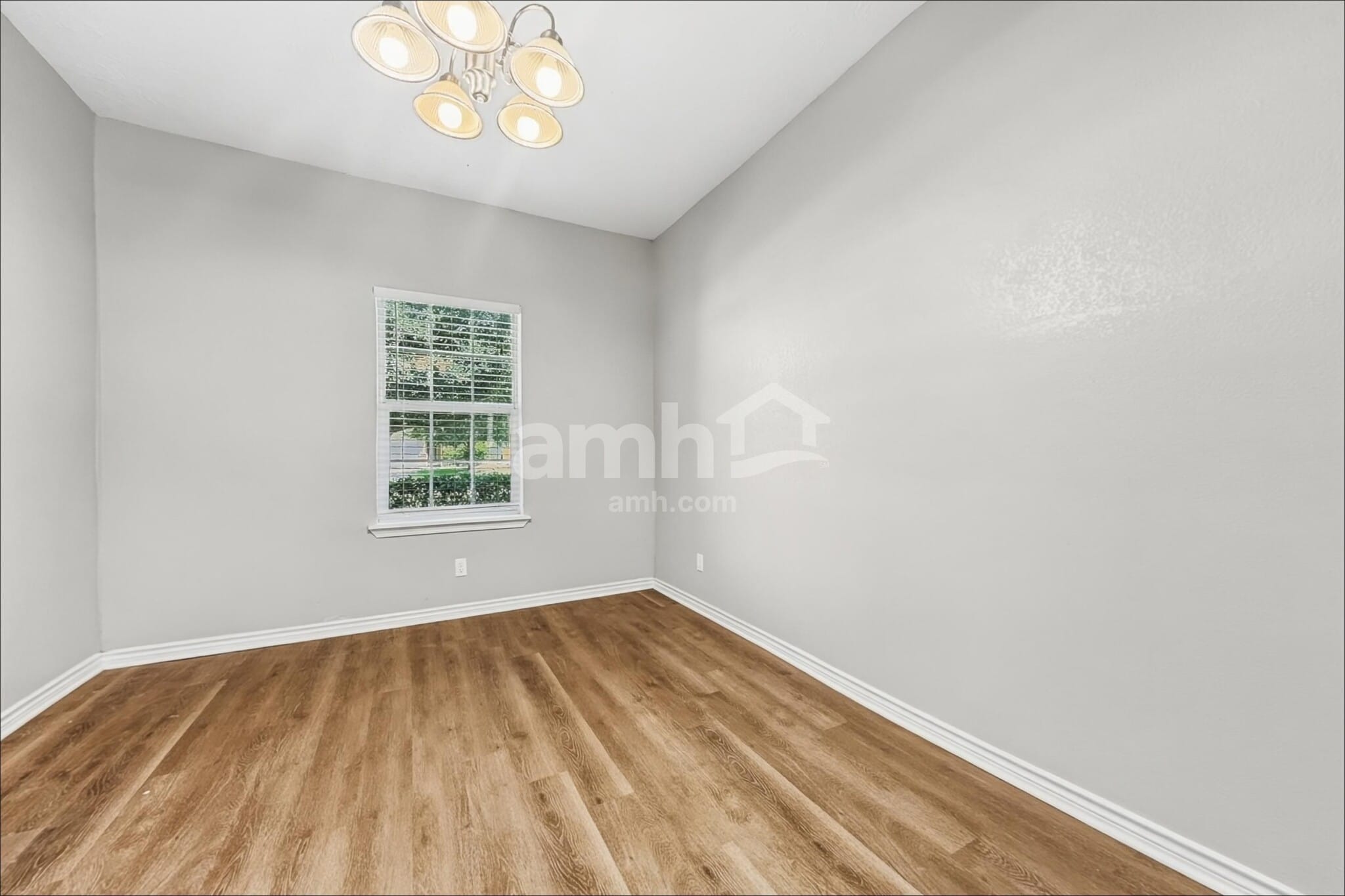 Building Photo - 10719 Woodwind Shadows Dr