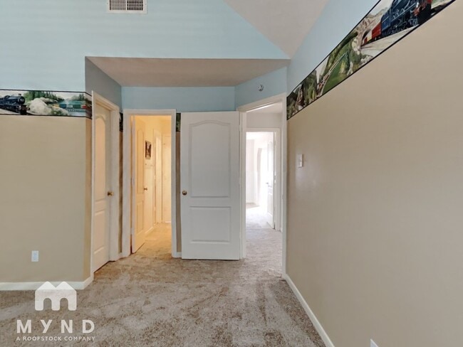Building Photo - 1306 Silverleaf Dr