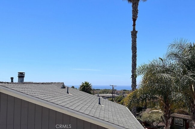 Building Photo - 33882 Diana Dr