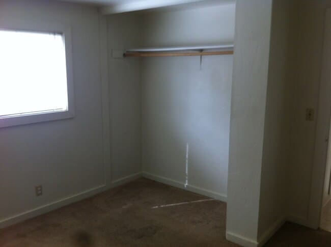 Building Photo - behe02
