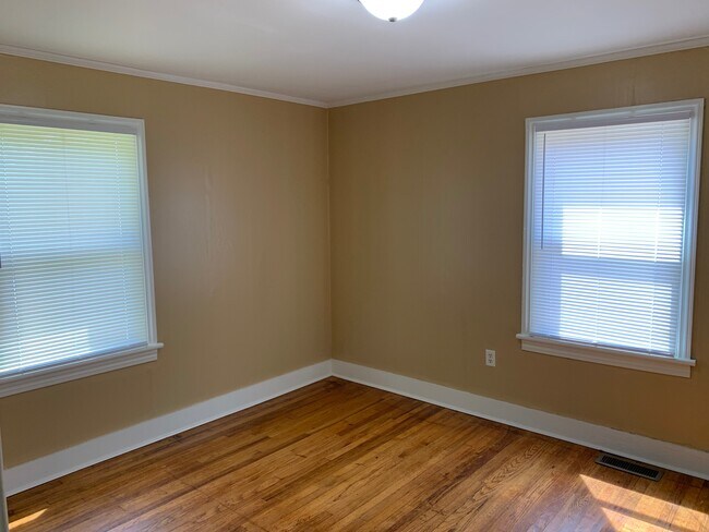 Building Photo - 36 Bryant St