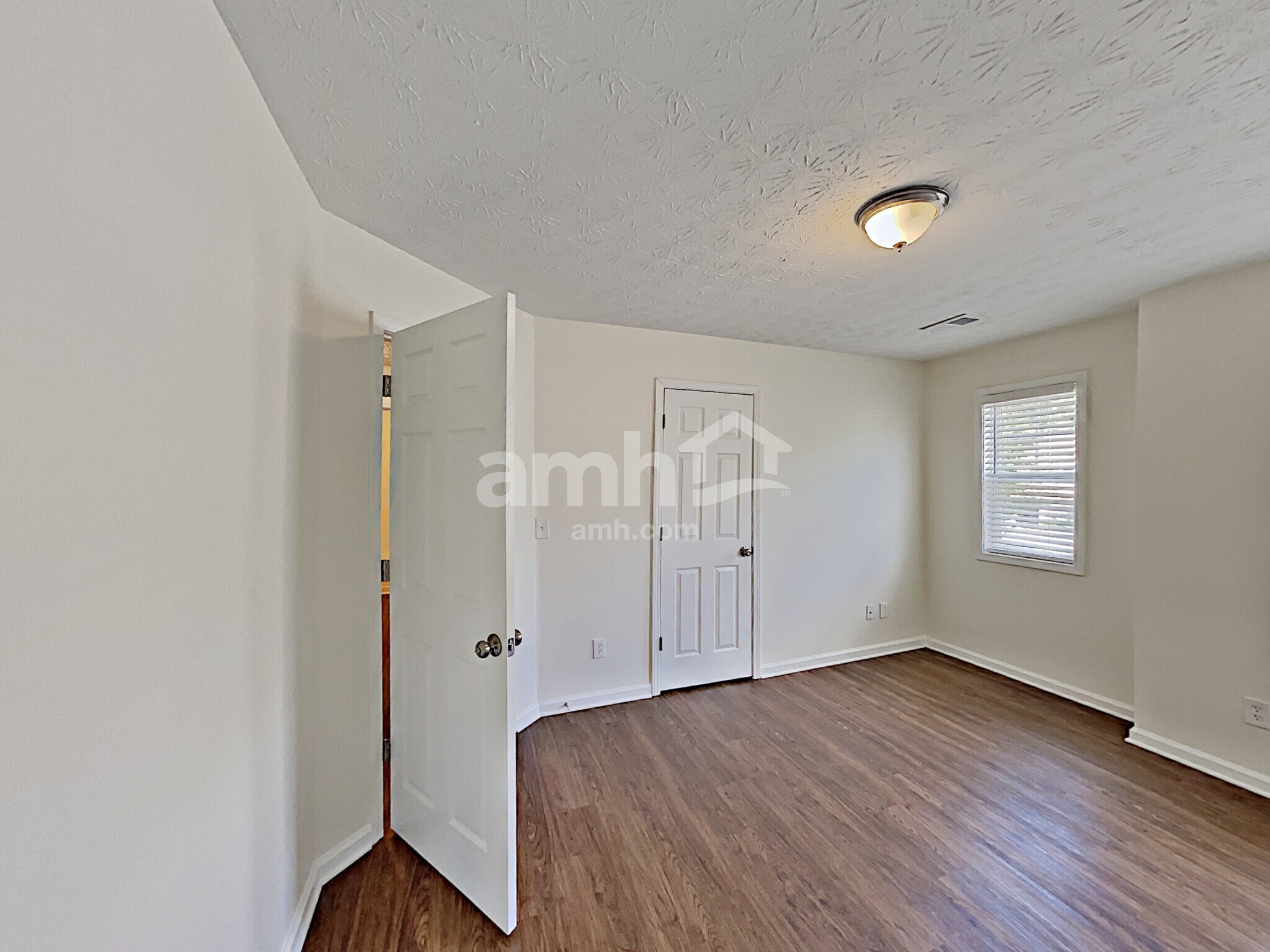 Building Photo - 3917 Abernathy Farm Way