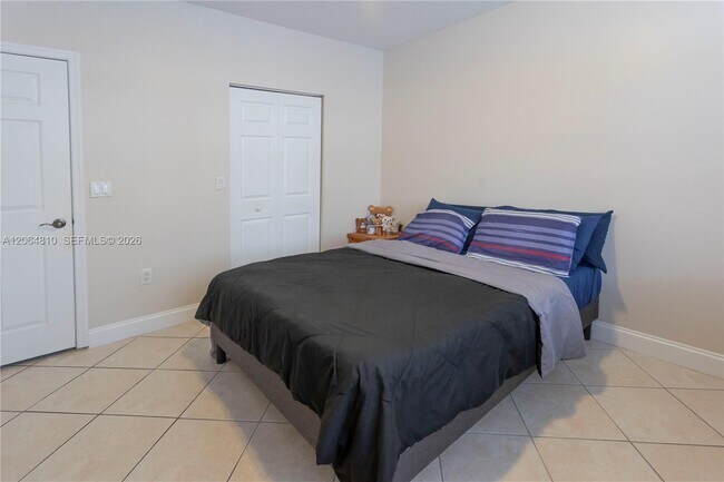 Building Photo - 4506 SW 160th Ave