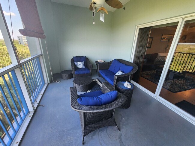 Building Photo - September Special,  50% off Move in with 1...