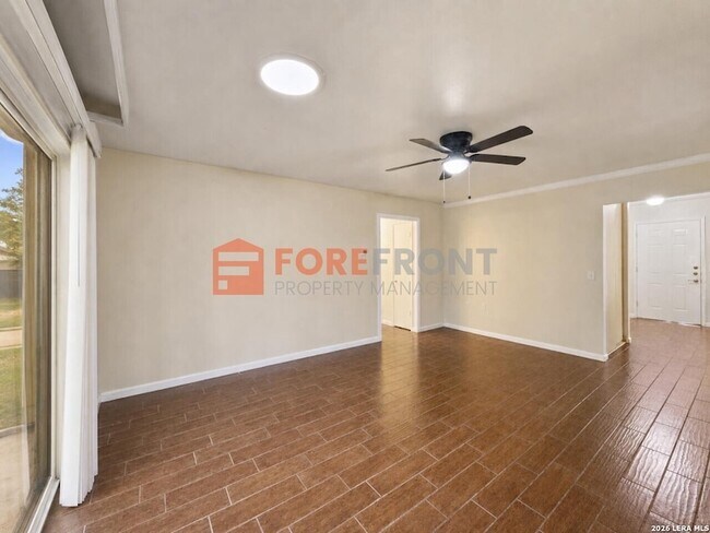 Building Photo - 7845 Village Oak Dr