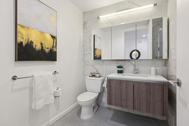 Building Photo - 160 1st St