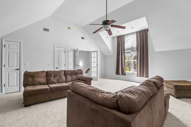 Building Photo - 1213 Channelview Dr