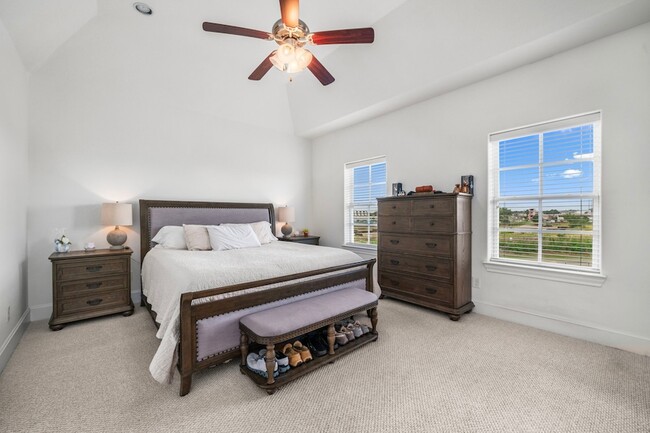 Building Photo - 816 Ennis St