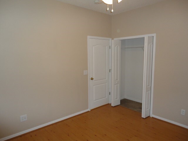 Building Photo - 10527 Beneva Dr
