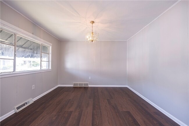 Building Photo - 741 Griffith St