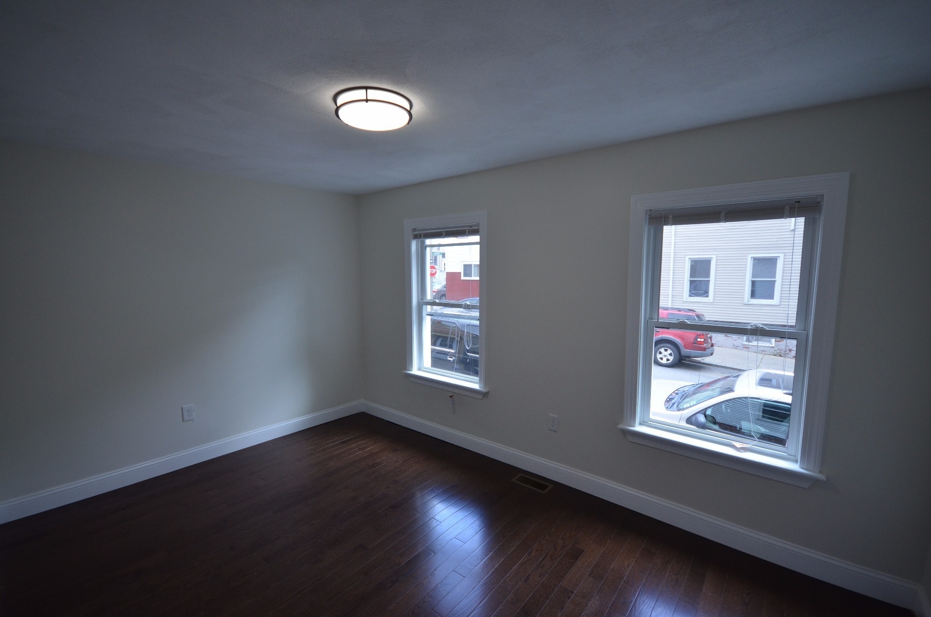 Building Photo - 130 Brooks St