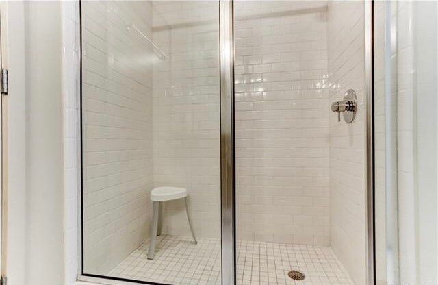 Building Photo - 1133 Metropolitan Ave