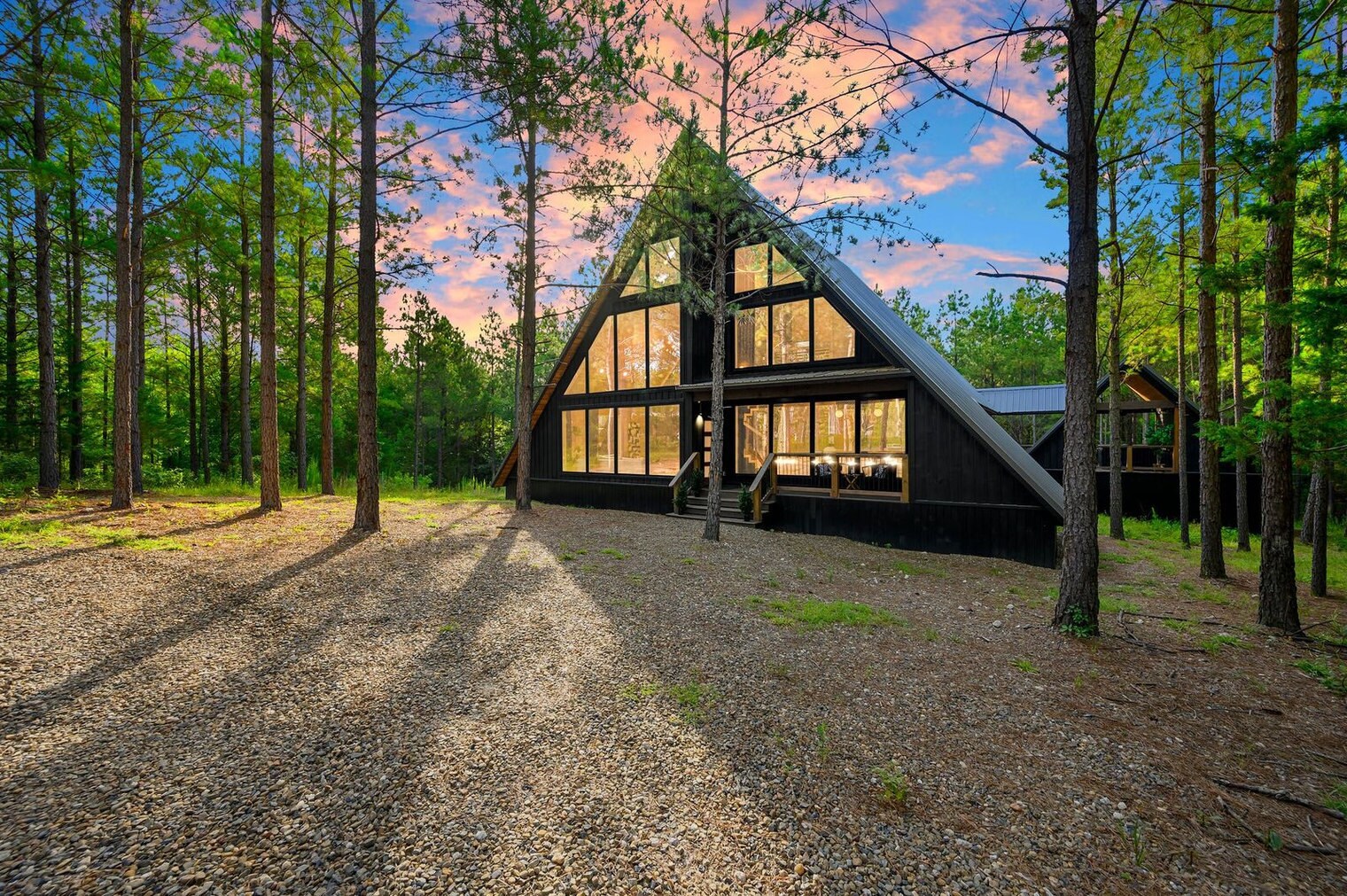 Building Photo - 436 Hochapine Trl
