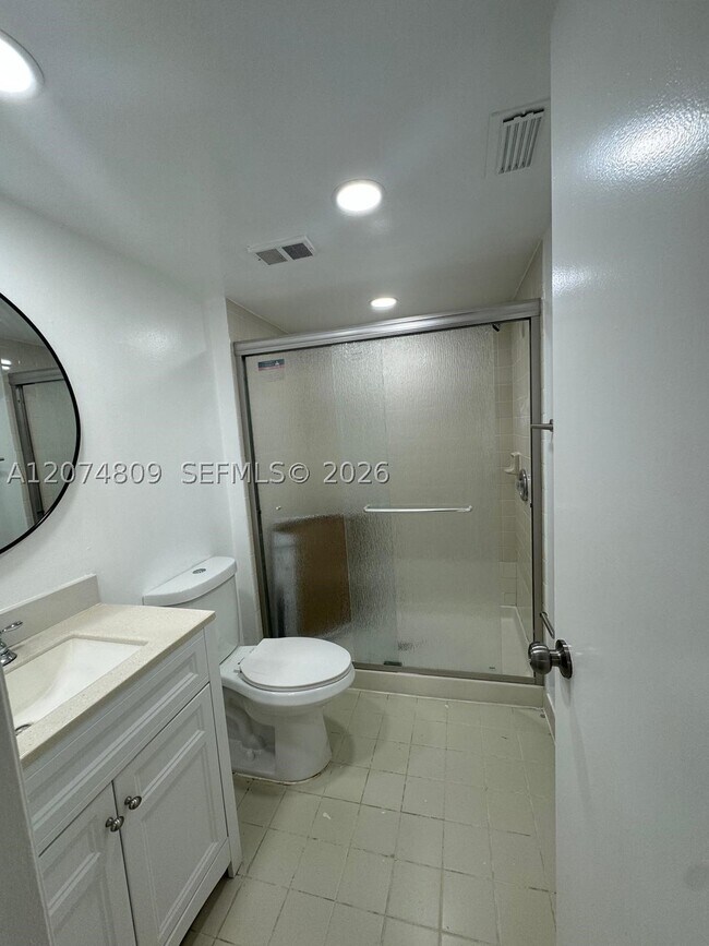 Building Photo - 8801 Wiles Rd
