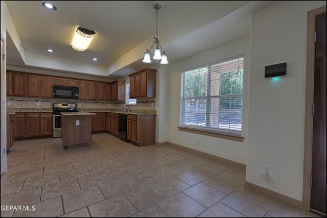 Building Photo - 6209 Cosecha Luna Cir