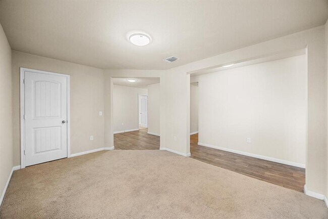 Building Photo - 10905 Ukaoma Wy